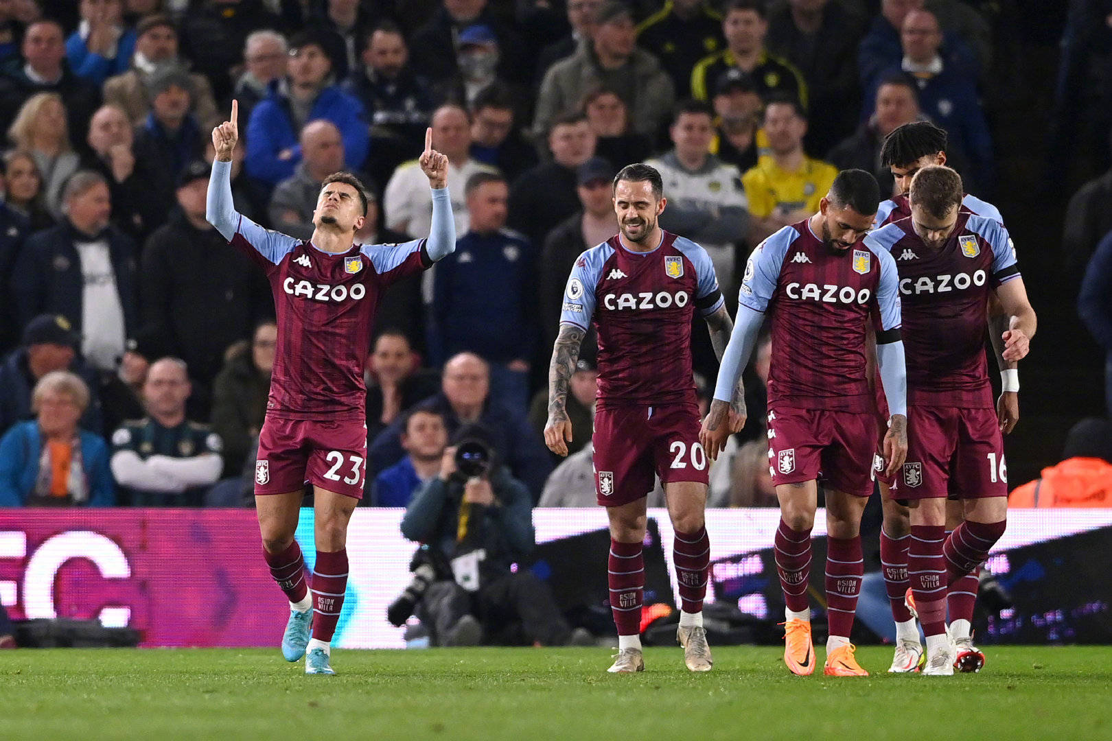 正是因为他 正是因为他